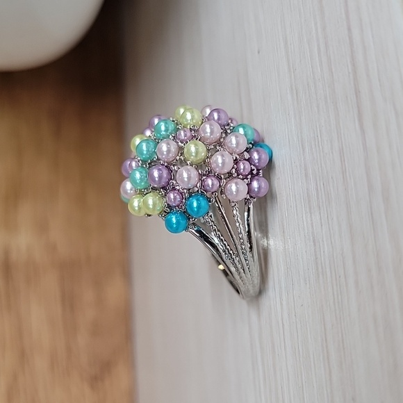 PASTEL BAUBLE BEADED STATEMENT RING - Picture 1 of 8